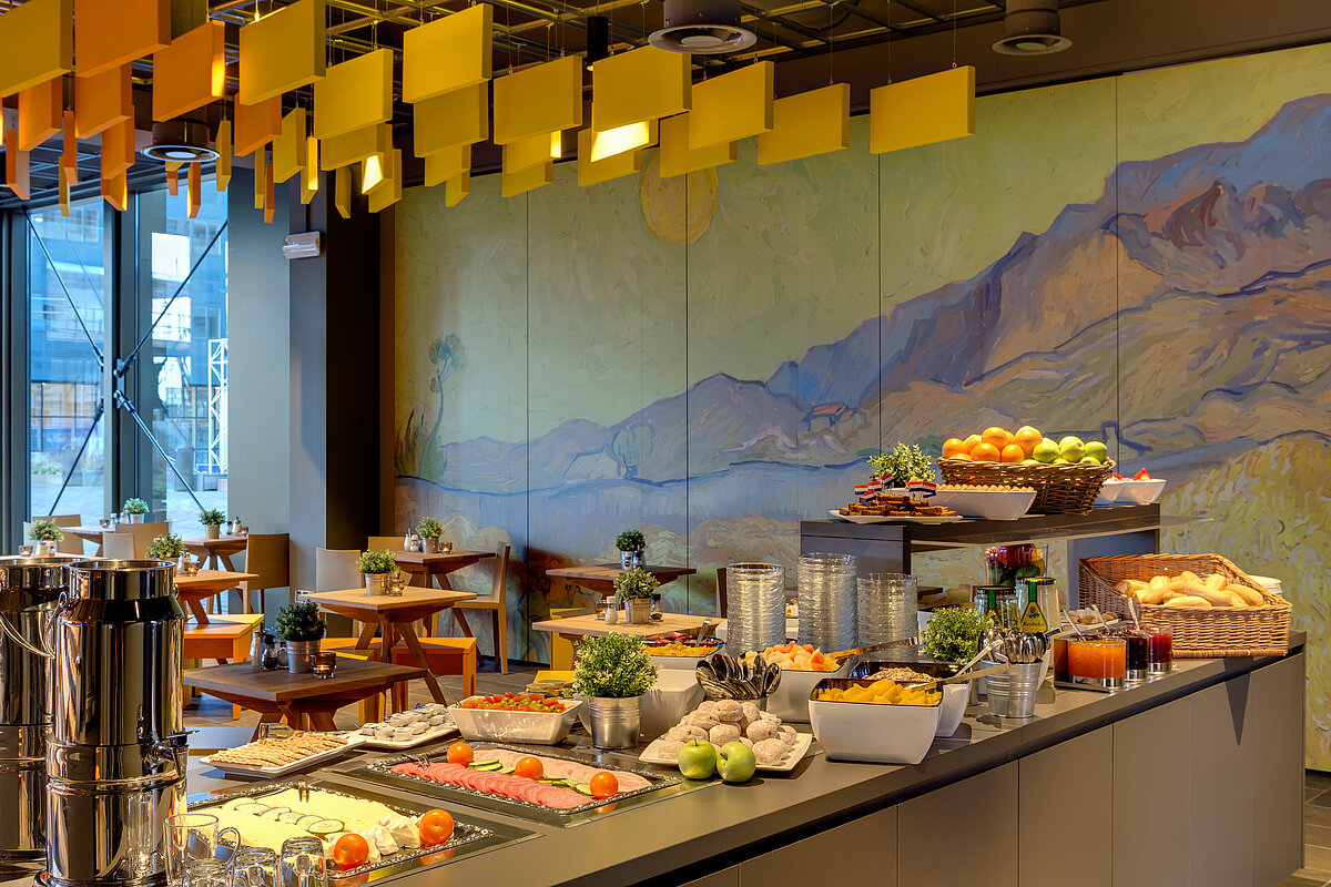 Salle de petit déjeuner MEININGER Hotel Amsterdam City West